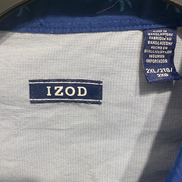 IZOD men’s button down. - Picture 2 of 4